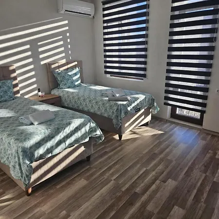 Zlatevi 大特尔诺沃